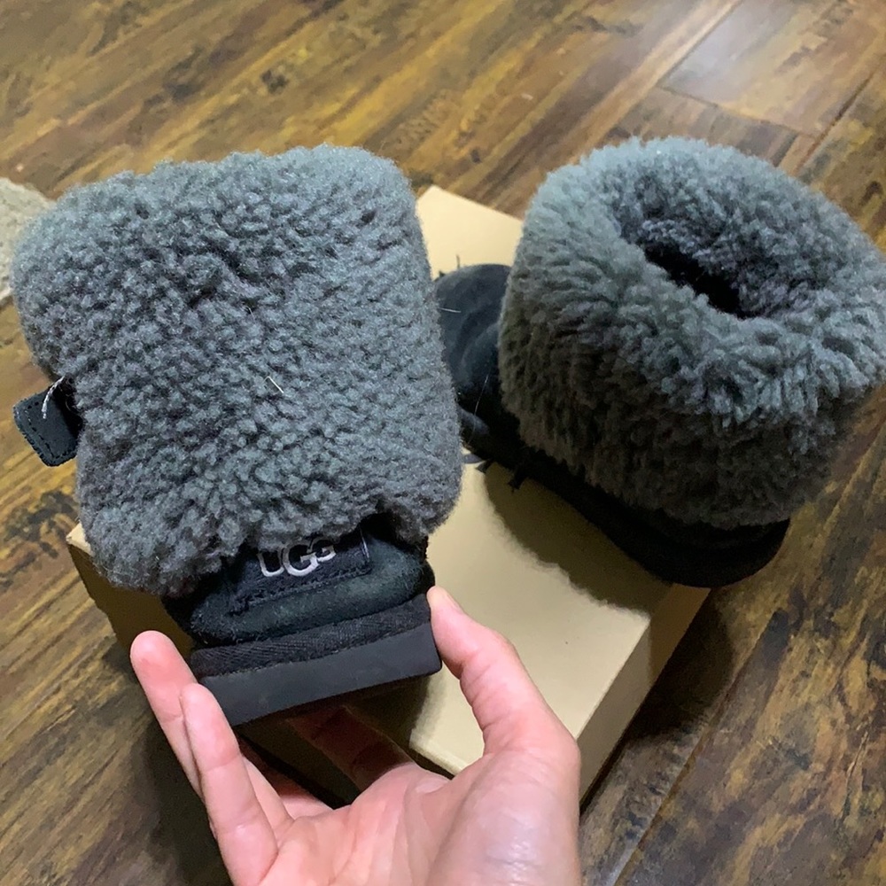 UGG girls shoes